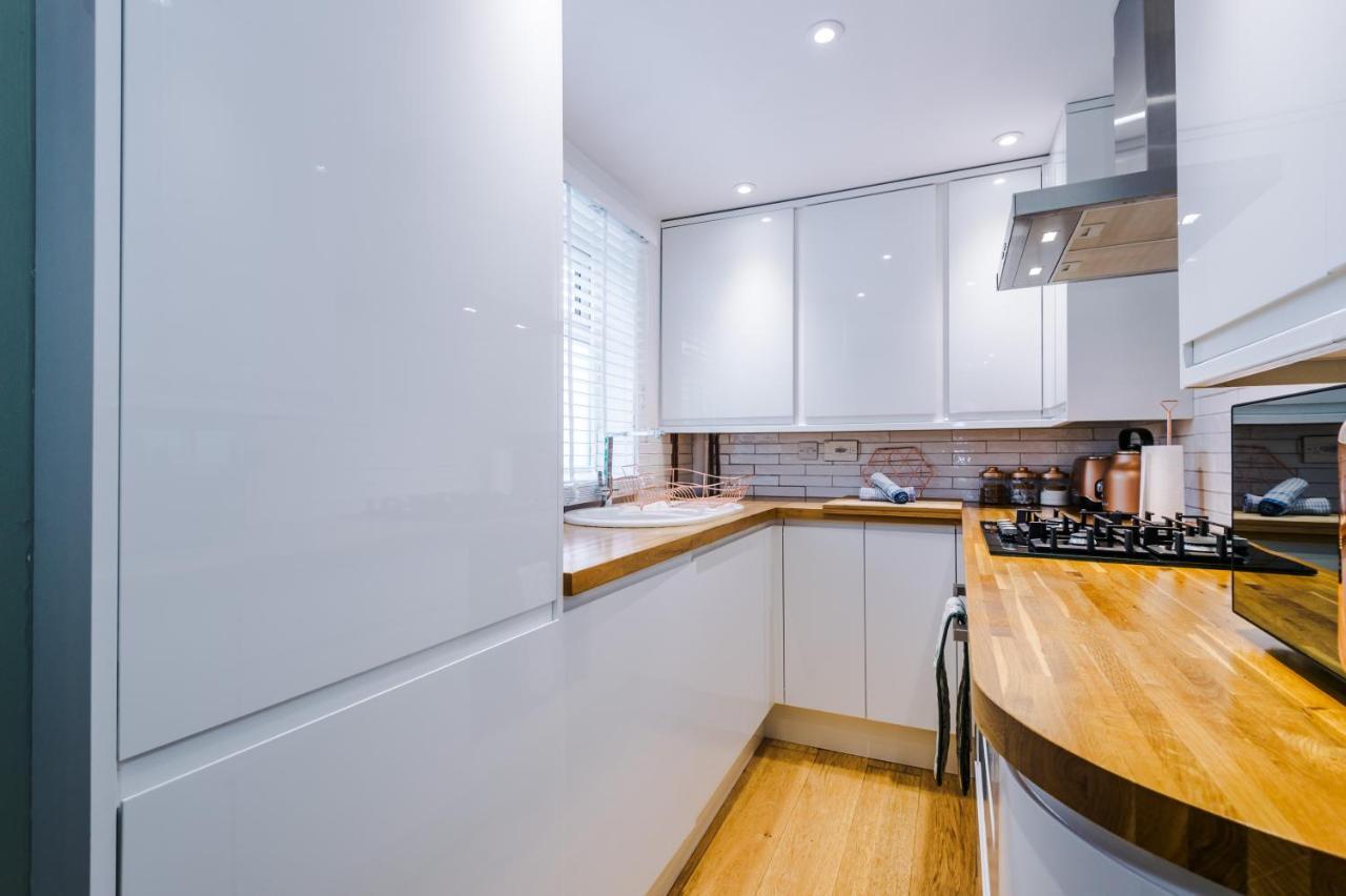 New! Gorgeous 2-Bed Home In Chester City Centre By 53 Degrees Property - Incredible Location, Ideal For Small Groups - Sleeps 6! Eksteriør bilde