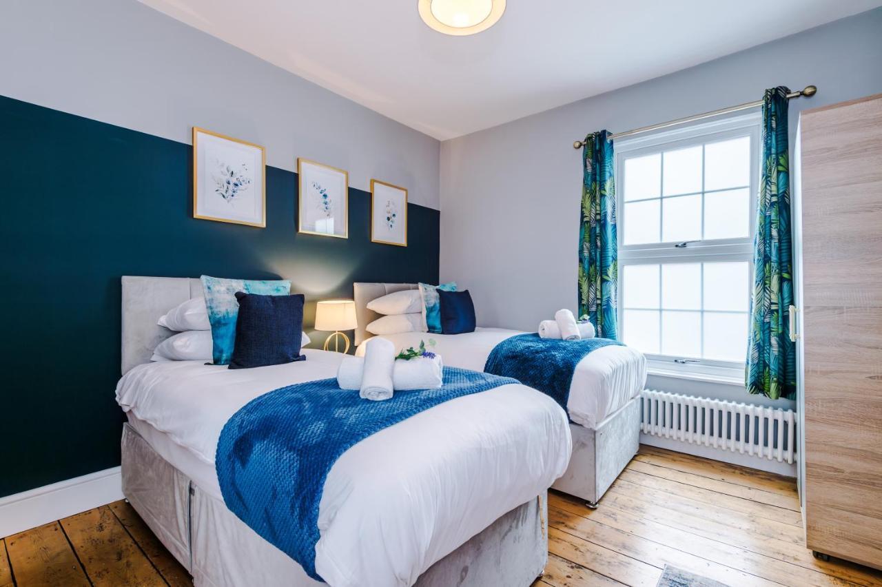 New! Gorgeous 2-Bed Home In Chester City Centre By 53 Degrees Property - Incredible Location, Ideal For Small Groups - Sleeps 6! Eksteriør bilde