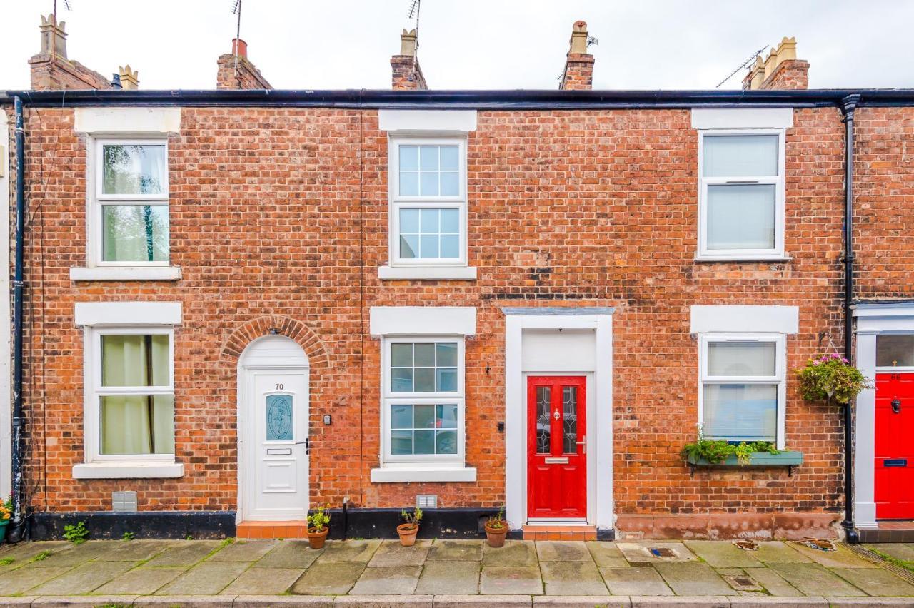 New! Gorgeous 2-Bed Home In Chester City Centre By 53 Degrees Property - Incredible Location, Ideal For Small Groups - Sleeps 6! Eksteriør bilde