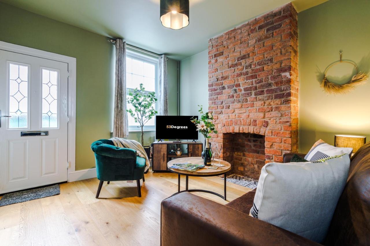 New! Gorgeous 2-Bed Home In Chester City Centre By 53 Degrees Property - Incredible Location, Ideal For Small Groups - Sleeps 6! Eksteriør bilde